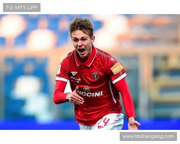 卡马文加的成长之路：从青训新星到世界足球舞台的闪耀之星